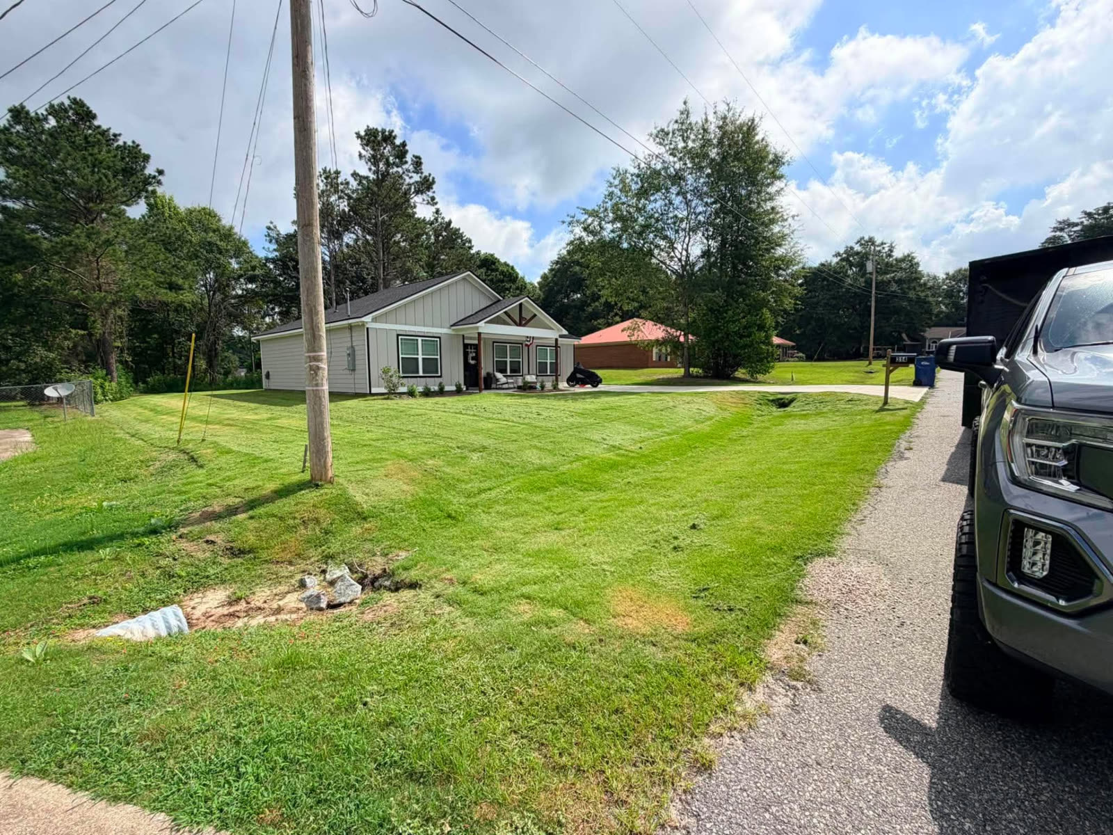 Front Yard Cut & Edge